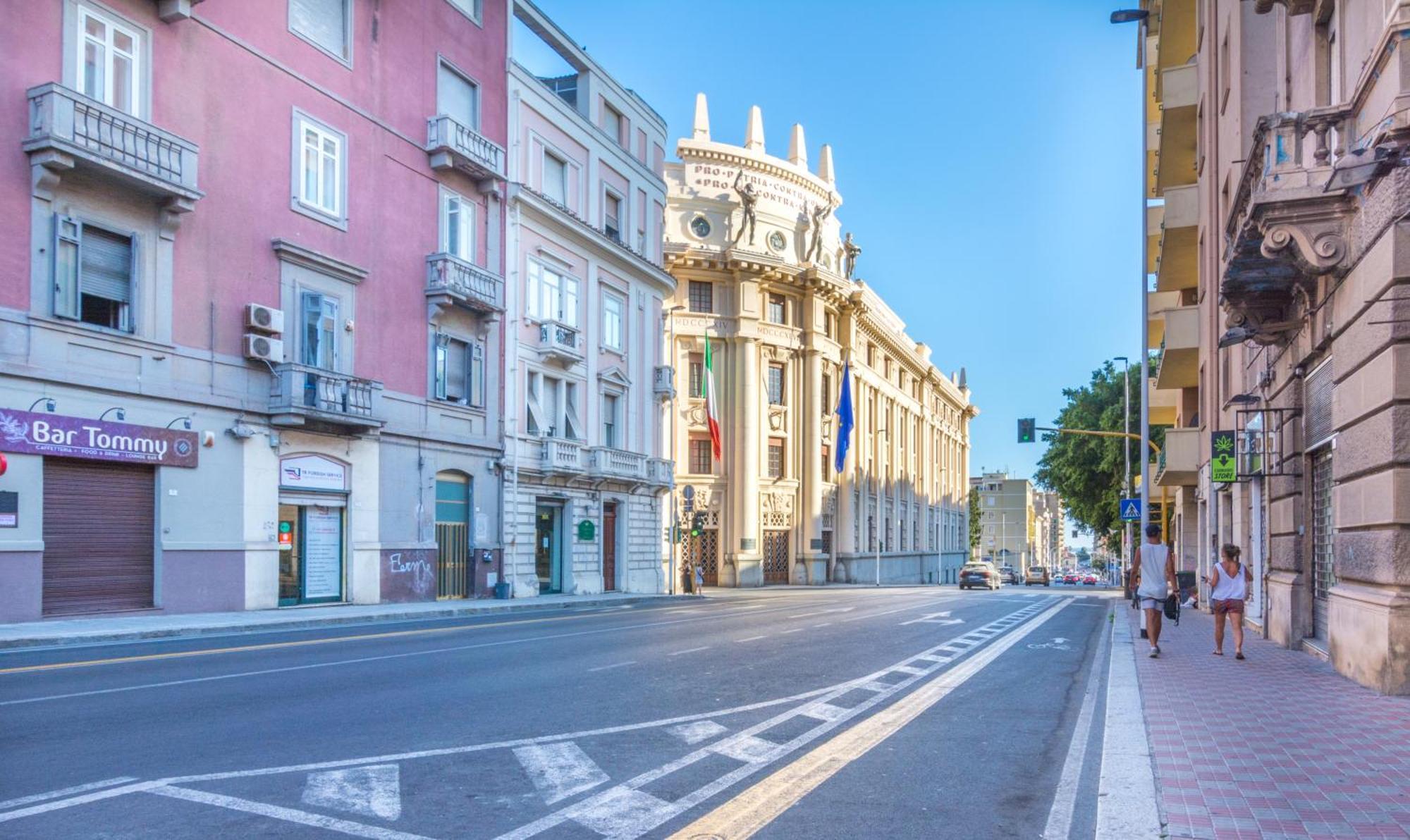 Sunscape Rooms Cagliari City Center Zewnętrze zdjęcie